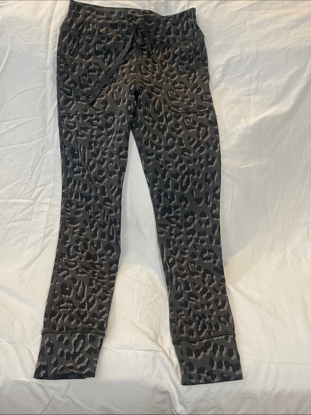 Aerie Offline Gray Green Leopard Print Legging with Drawstring Waist